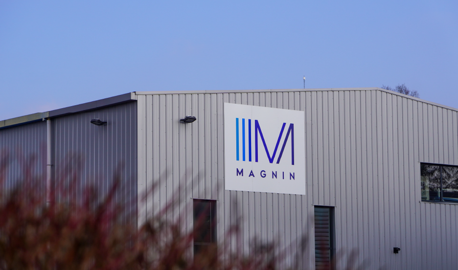<p>2024</p>MENUISERIE MAGNIN adopte la marque MAGNIN et fait évoluer son identité visuelle. Ce changement illustre la refonte de ses gammes de produits et les évolutions industrielles prévues pour les années à venir. 
